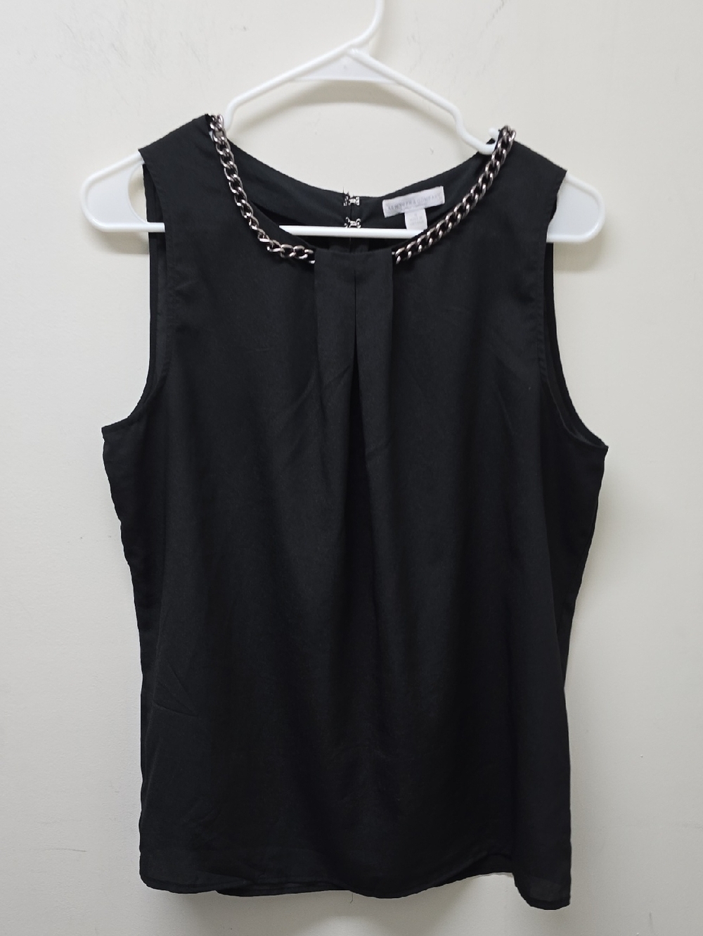 New York & Co. Sleeveless Black Chain-Neck Women’s Top - Size M